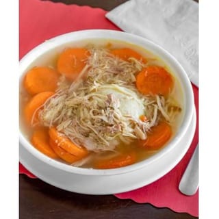 Chicken Noodle with Matzo Ball Pint